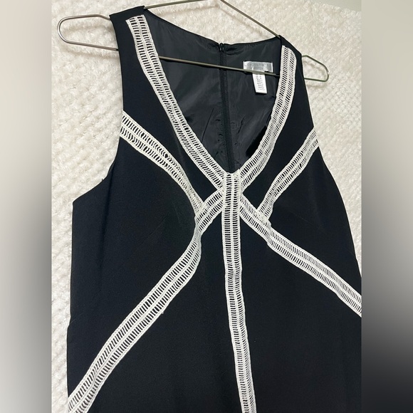 London Times Dress Black with White Accents V Neckline Work Dress Size 12P - Picture 4 of 9